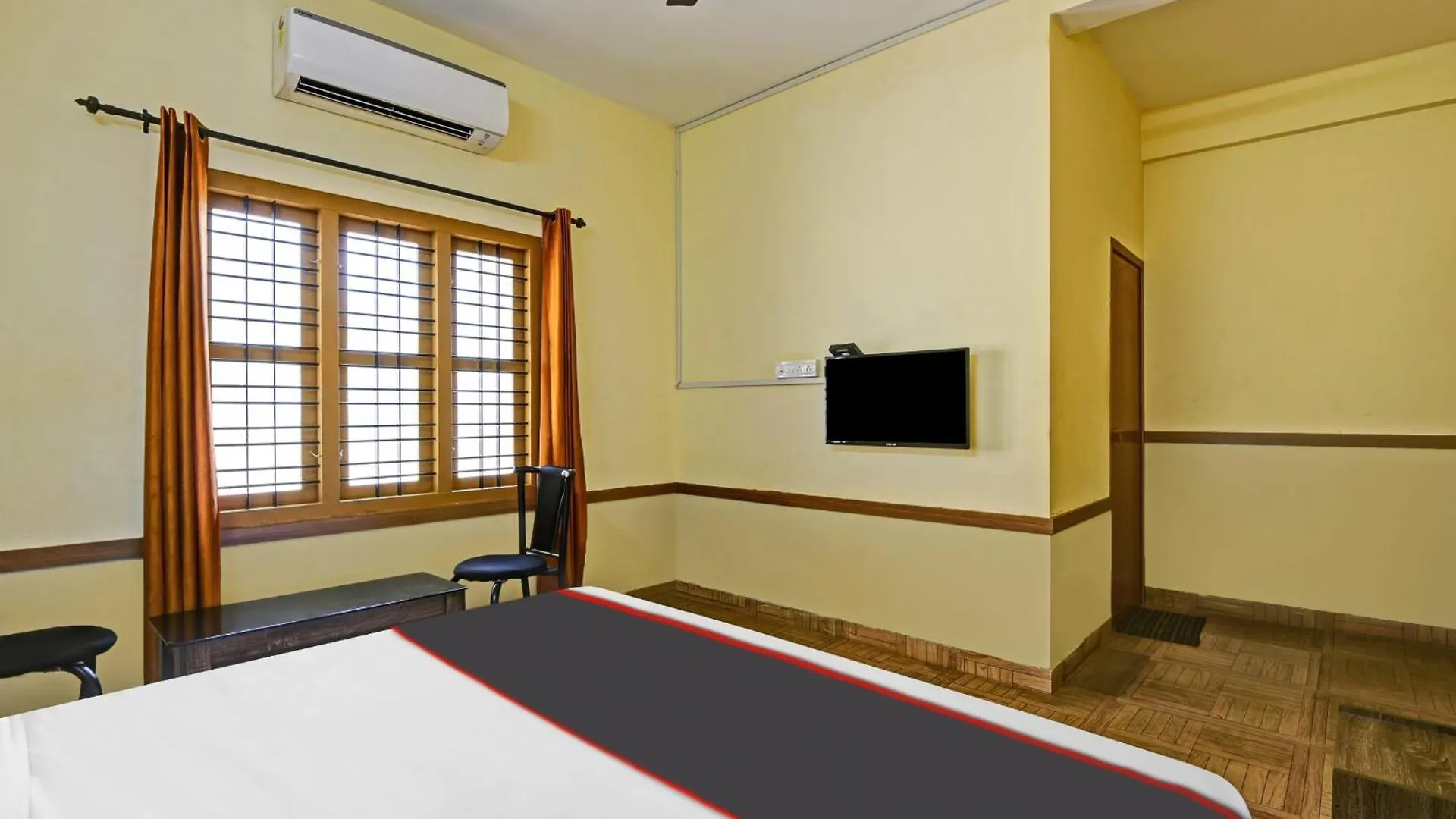 Collection O Express Suites Kakkayam 4*,